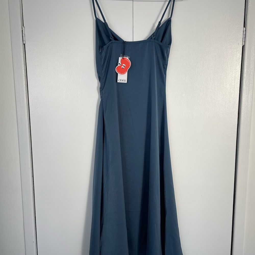 Cider Elegant Blue Sleeveless Dress - Picture 4 of 9